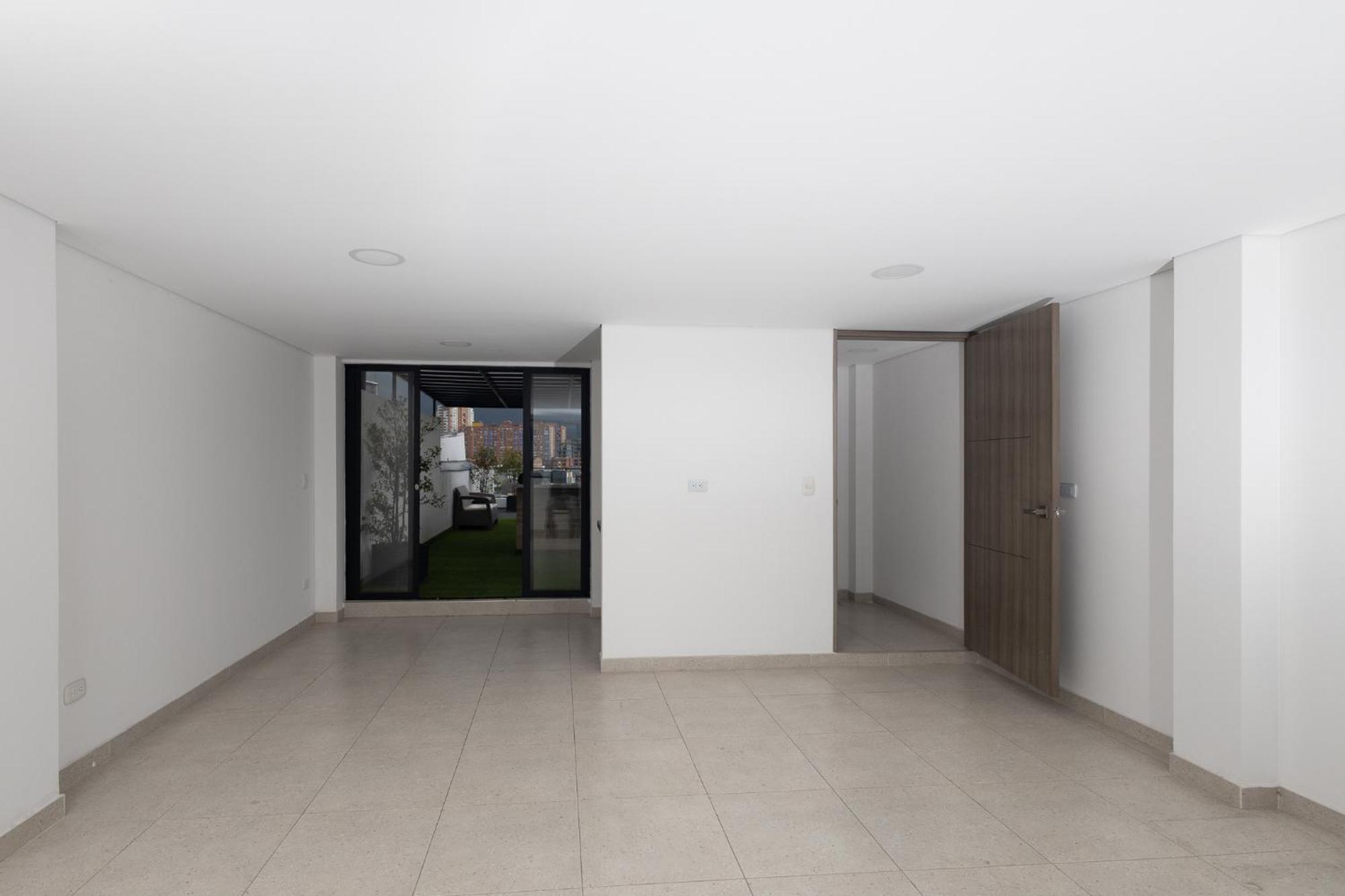 Corferia/usa Embassy/beauty
